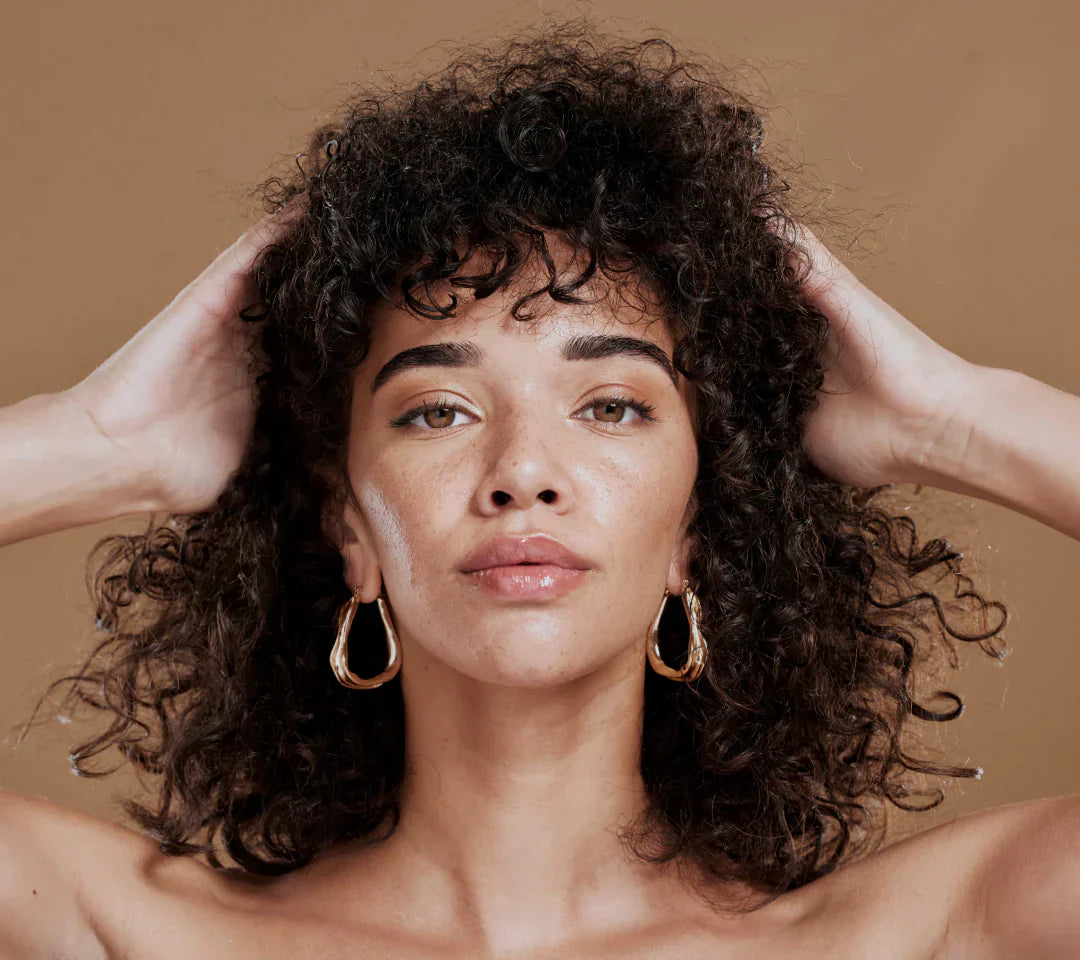 Moissanite vs. Diamond: A Simple, Honest Guide - Pear Jewels