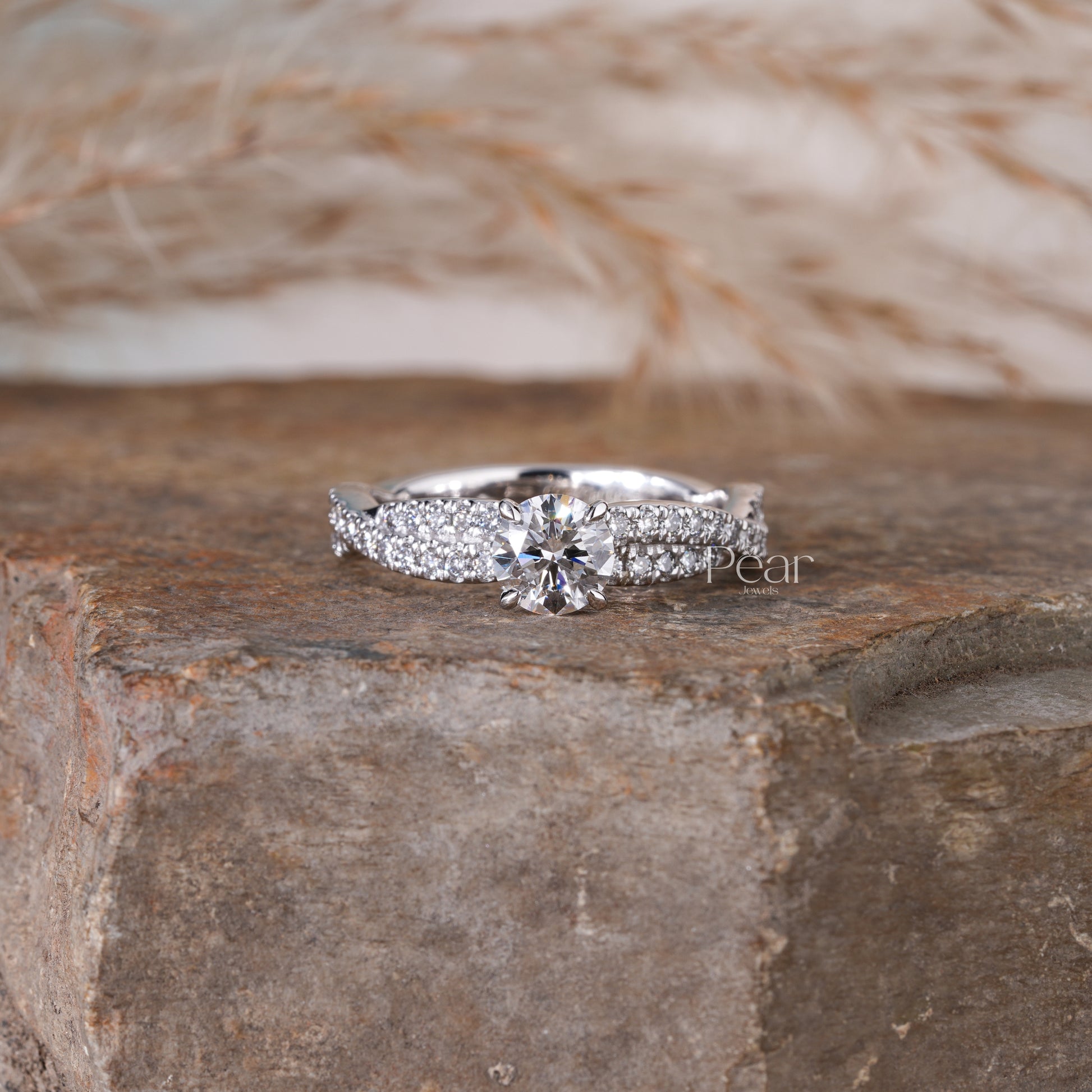 0.75Ct Round Multi Stone Labgrown Diamond Ring - Pear Jewels