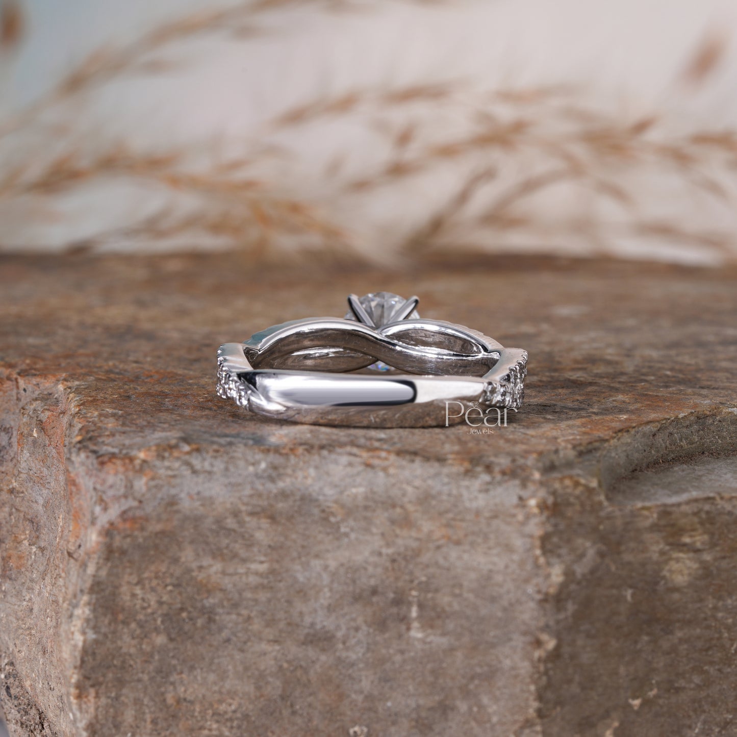 0.75Ct Round Multi Stone Labgrown Diamond Ring - Pear Jewels