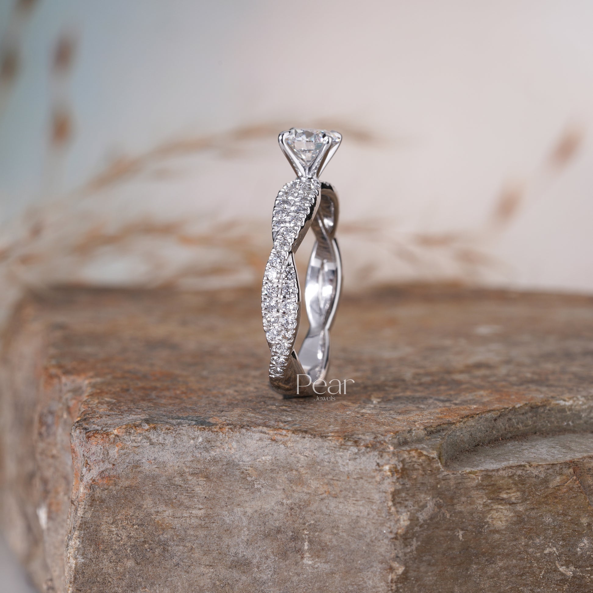 0.75Ct Round Multi Stone Labgrown Diamond Ring - Pear Jewels