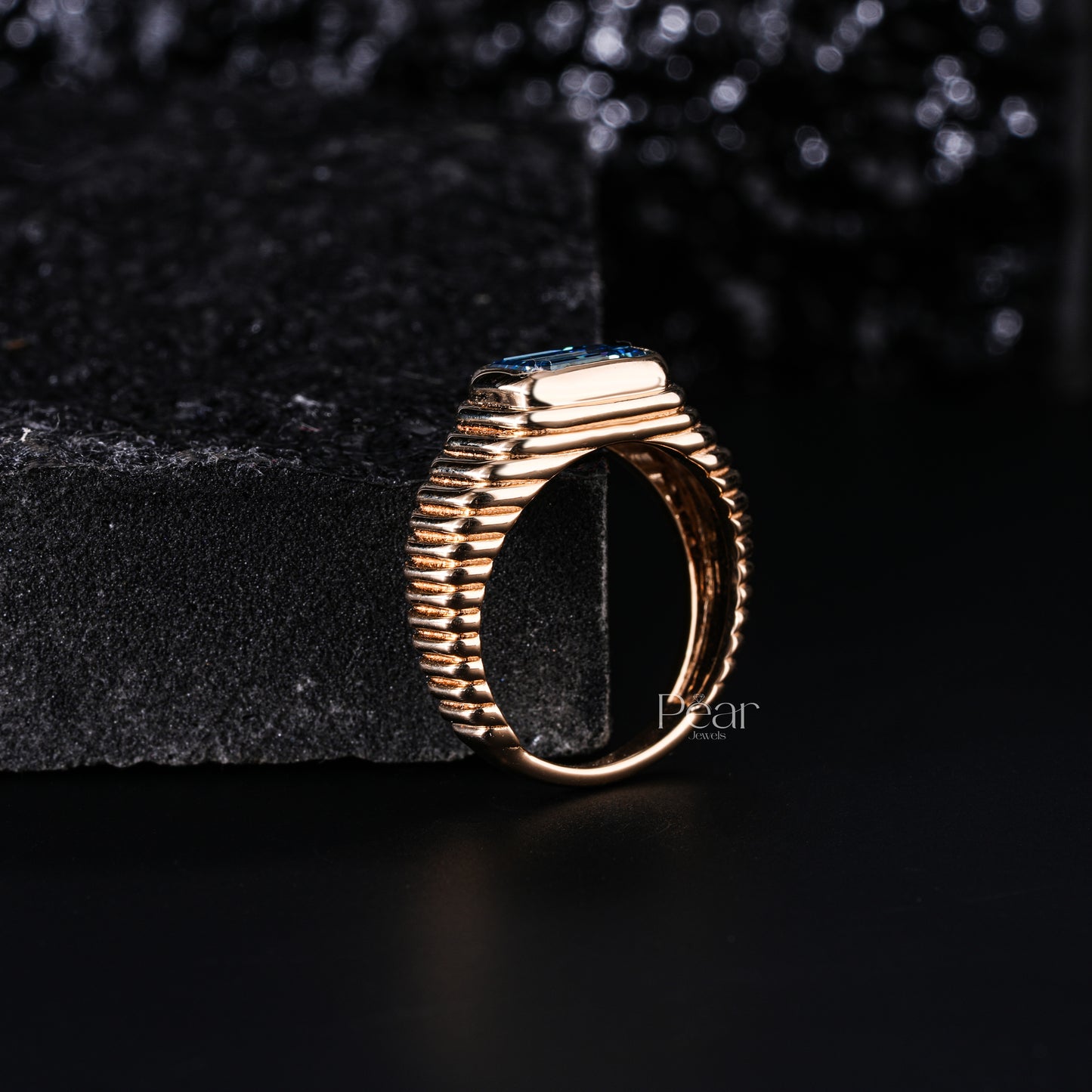 1.5Ct Blue Emerald Bezel Setting Labgrown Diamond Engagement Ring - Pear Jewels