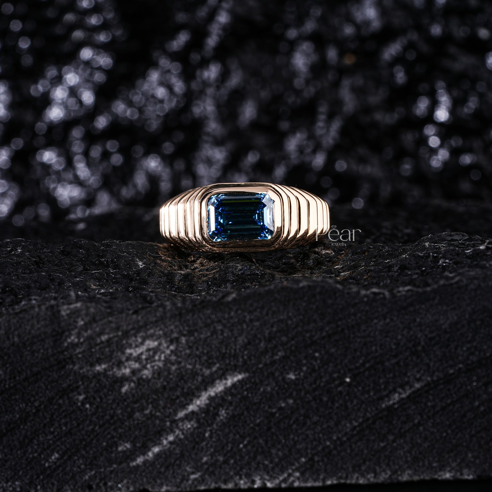 1.5Ct Blue Emerald Bezel Setting Labgrown Diamond Engagement Ring - Pear Jewels