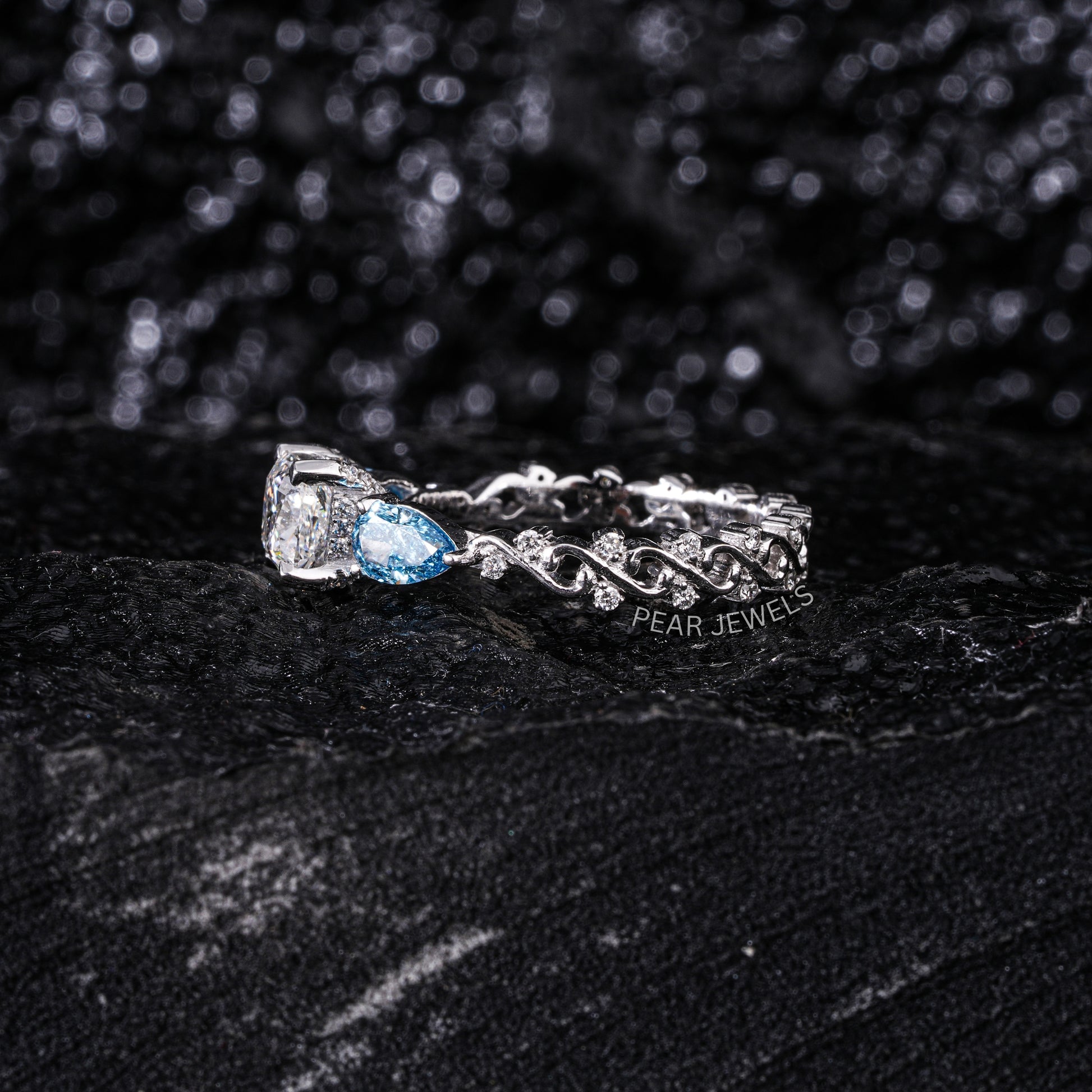 1.00Ct Cushion & Pear Fancy Labgrown Diamond Ring - Pear Jewels