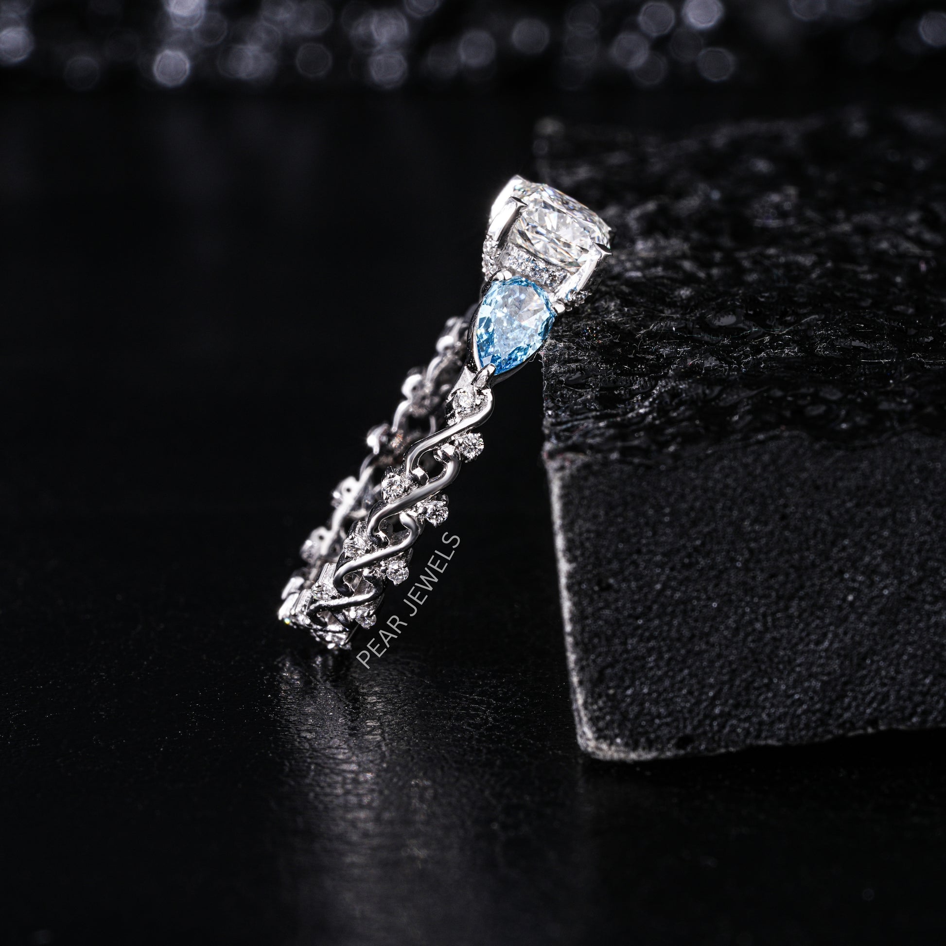 1.00Ct Cushion & Pear Fancy Labgrown Diamond Ring - Pear Jewels