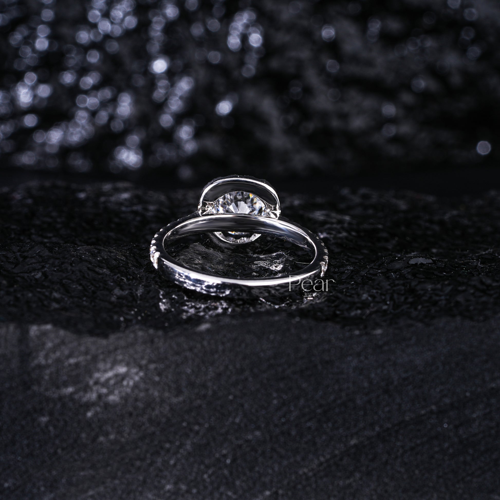 Round Halo Square Labgrown Diamond Ring - Pear Jewels