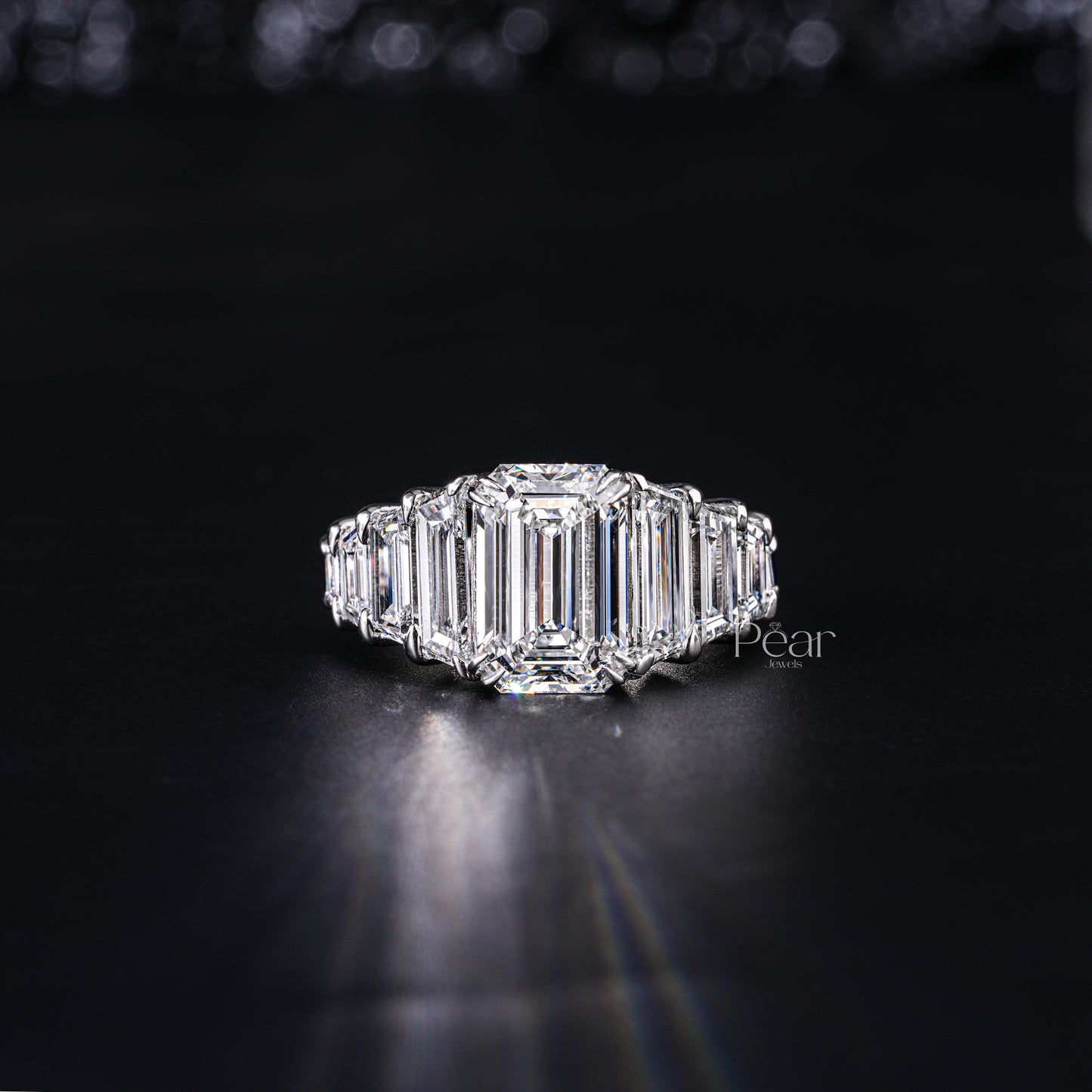 3.0Ct Emerald & Trapezoid Labgrown Diamond Ring