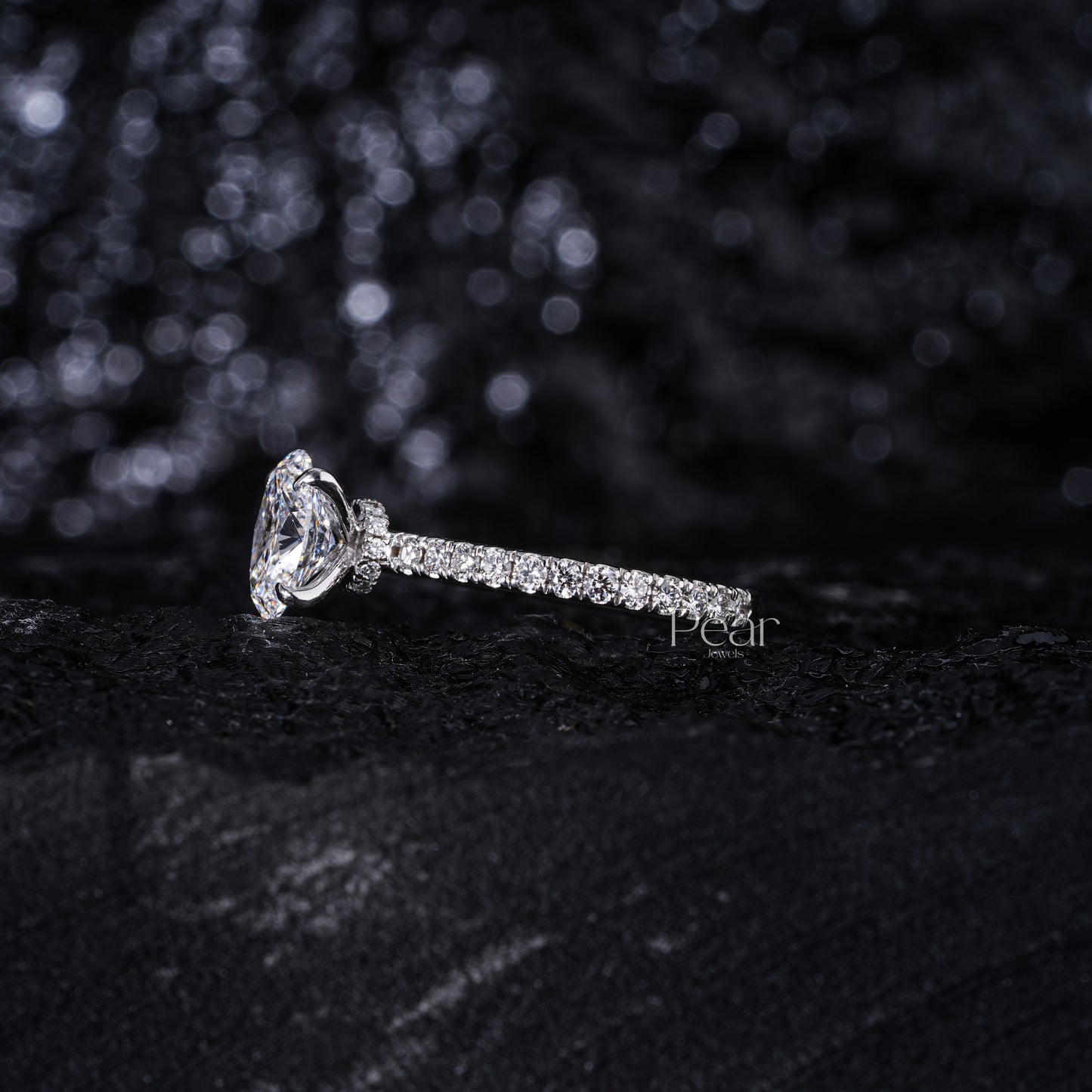 1.5Ct Oval Labgrown Diamond Engagement Ring - Pear Jewels