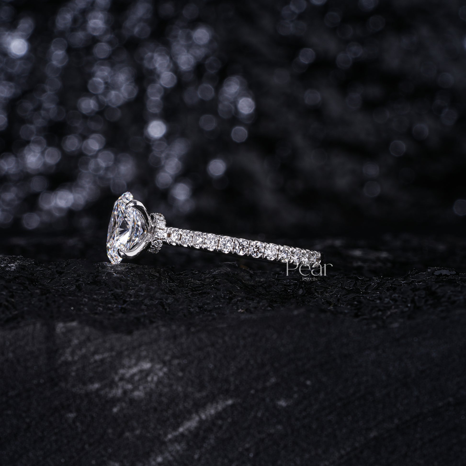 1.5Ct Oval Labgrown Diamond Engagement Ring - Pear Jewels