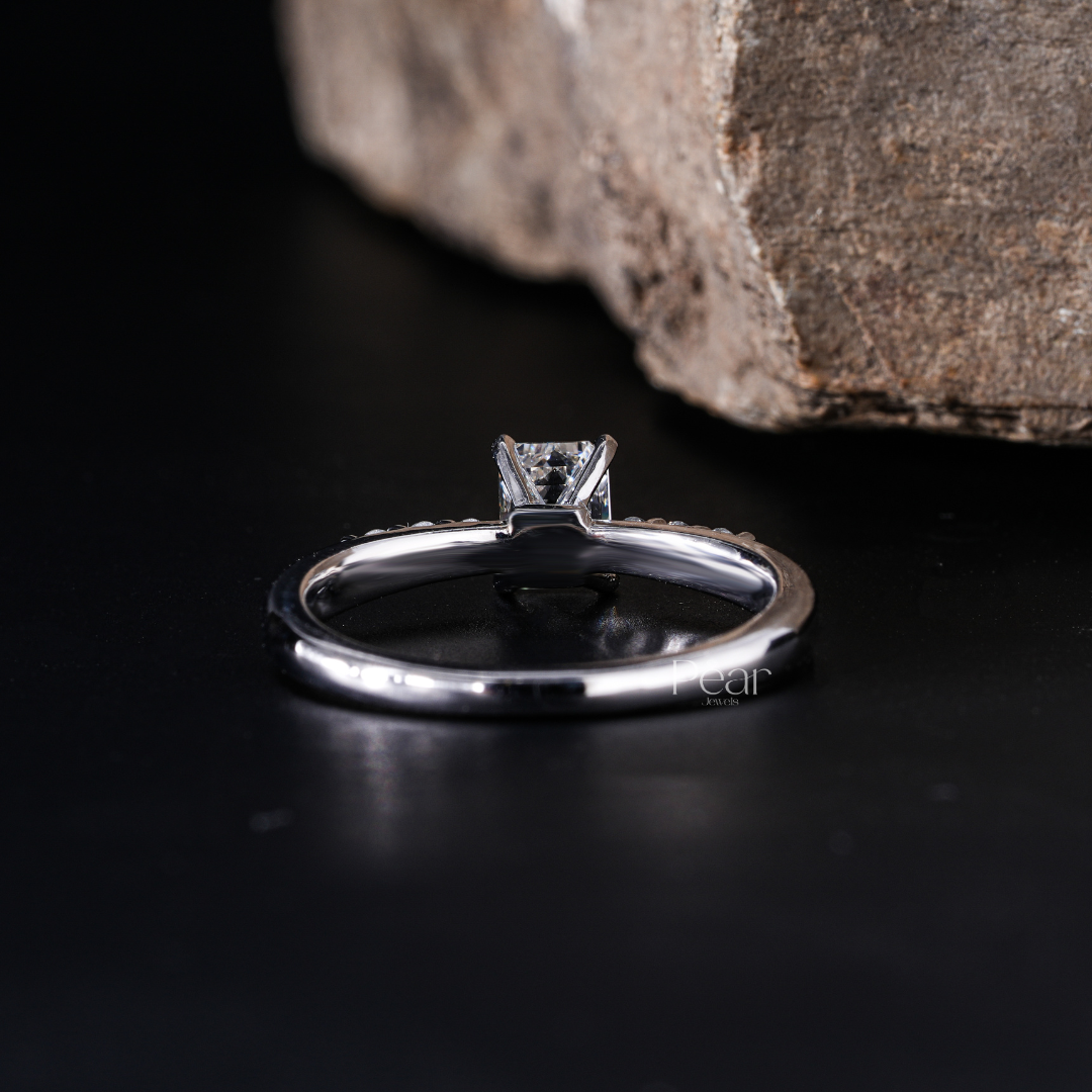 Seven-Stone Emerald & Round Lab-Grown Diamond Ring - Pear Jewels